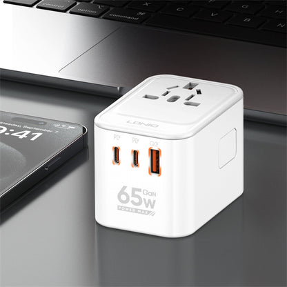 LDNIO  3 USB Ports 65W GaN Travel Adapter Z6