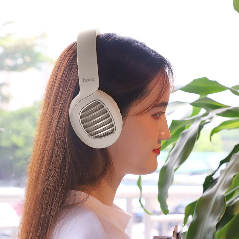 HOCO W23 BRILLIANT SOUND WIRLES HEADPHONE - WHITE - Saif Al Najmi Kw